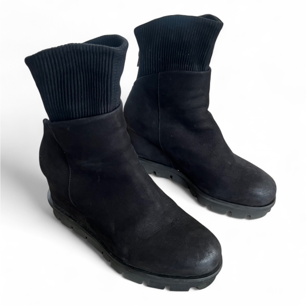 Patrizia Bonfanti Yaya ankle boot in black burnished Nubuck leather, sock top